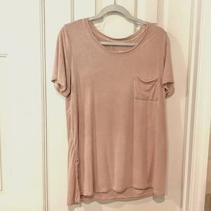 GRACE & LACE Large perfect pocket tee Soft Pale Pink Blush, Scoop neck